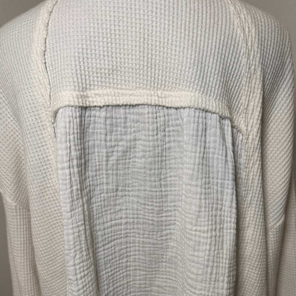Pink Lily Cream‎ Ruffle Cardigan - Picture 4 of 7